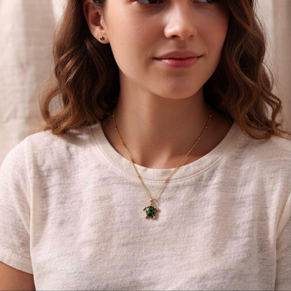 Collar Elara