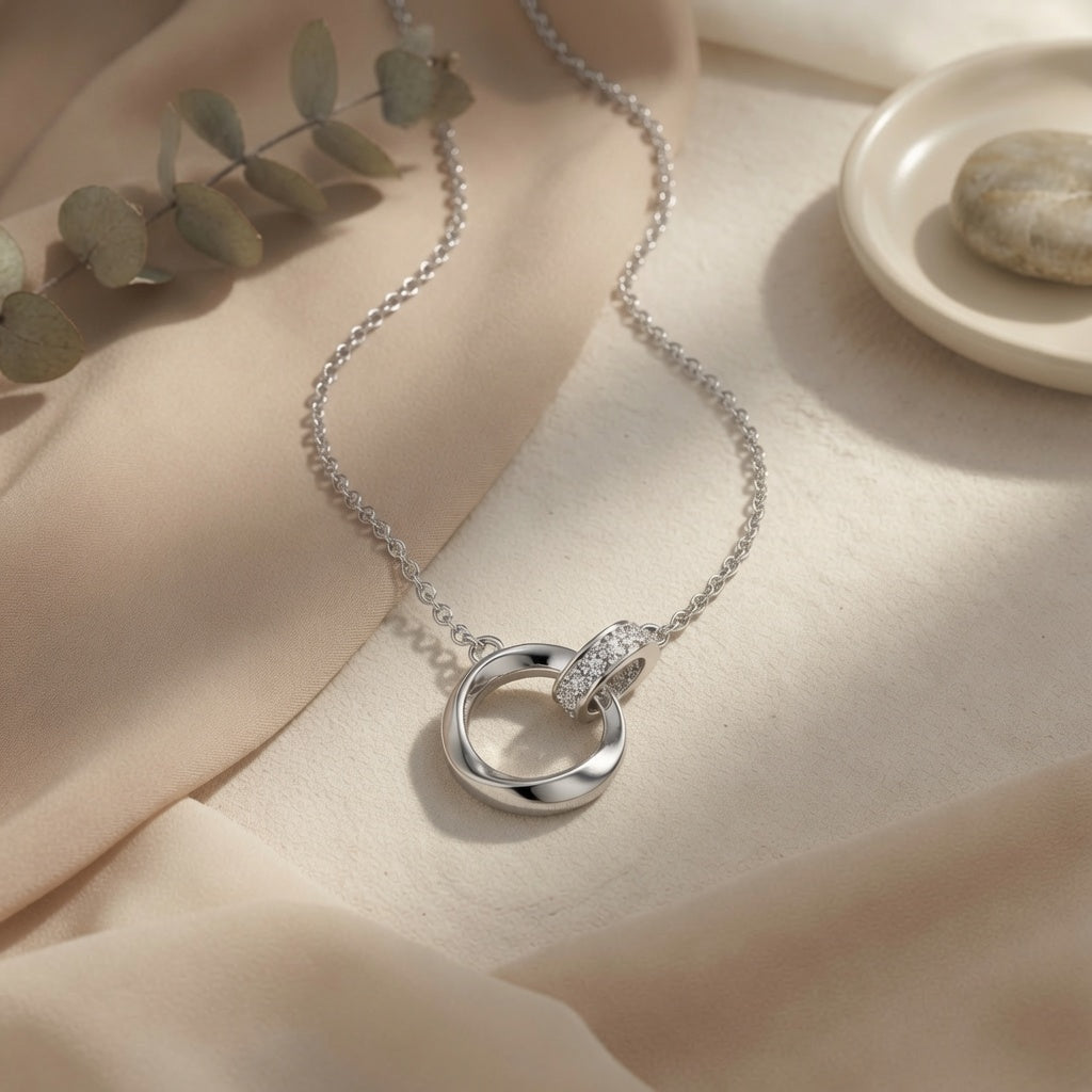 Collar Bloom