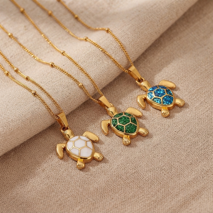 Collar Elara